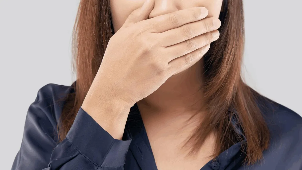 Ağız kokusunu geçiriyor sanılıyordu meğer arttırıyormuş! Milyonlarca kişi bu hataya düşüyor