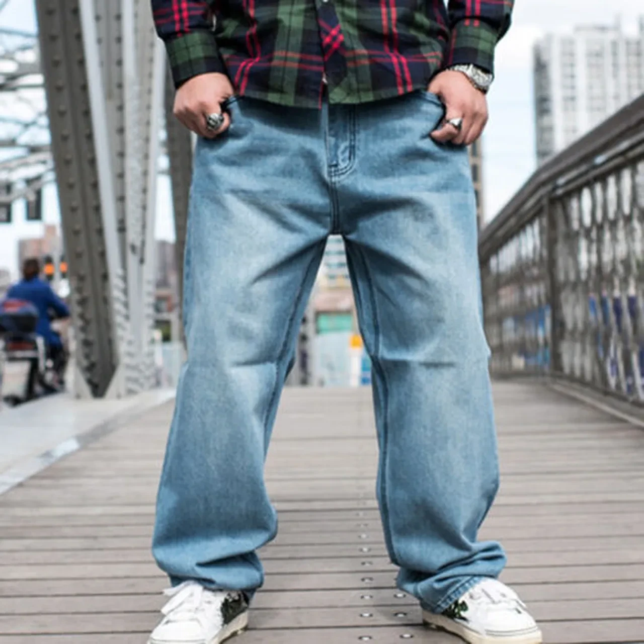 Baggy Jeans Ne Demek? Baggy Jean Pantolon Kalıbı Anlamı Nedir?