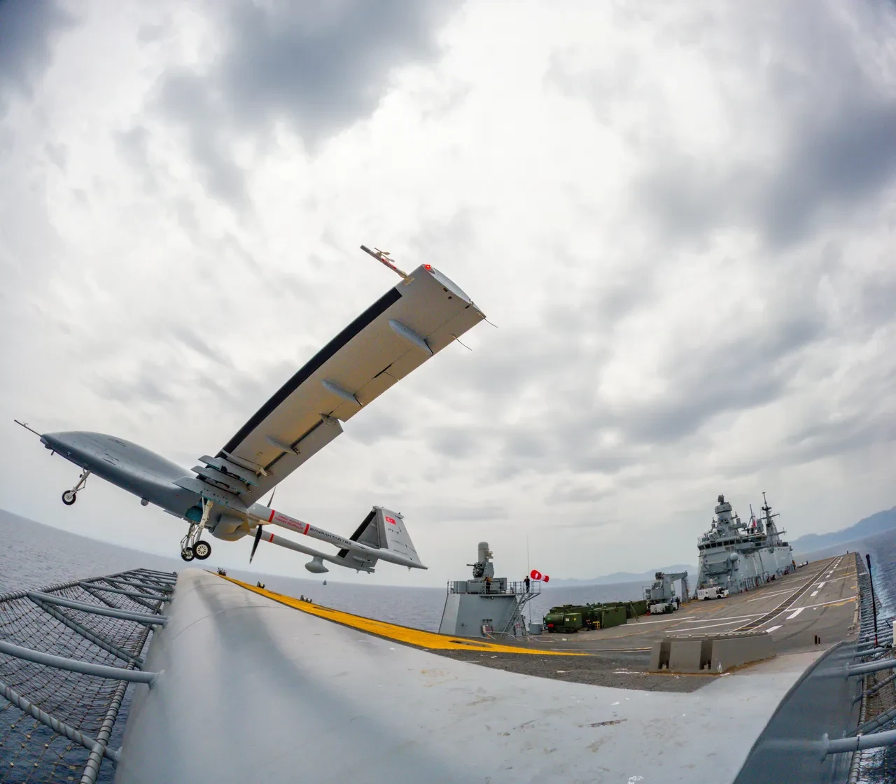 Bayraktar TB3 SİHA DENİZKURDU-2025 Tatbikatı'nda! Kara hedeflerine salvo atışı yapacak