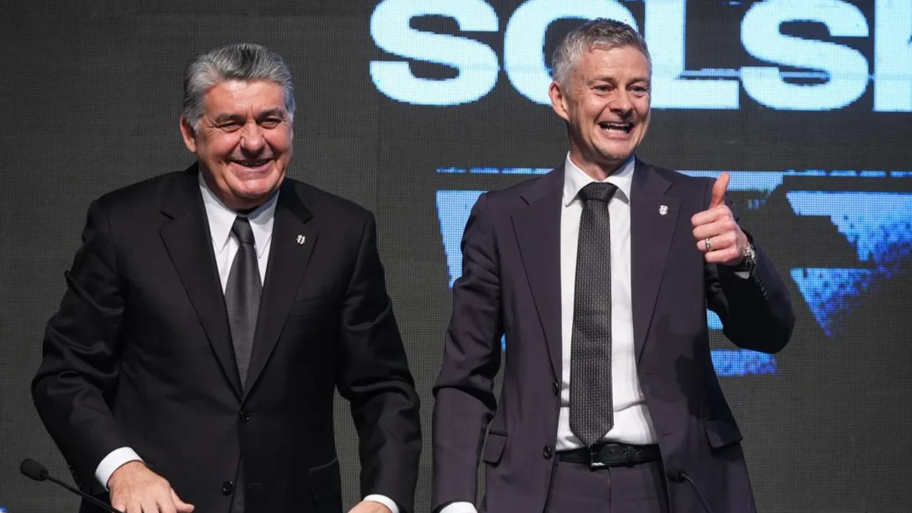 /spor/besiktas-yeni-sezonun-ilk-transferine-cok-yakin-genc-yildizdan-olumlu-cevap-3218717