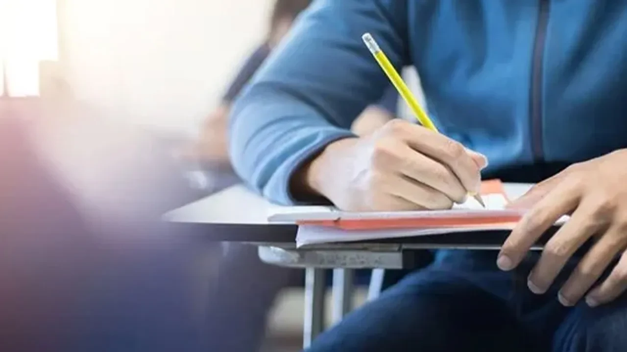 CB Nedir, Ne Demek? Üniversitede CB Harf Notunun Karşılığı Kaç Puan?
