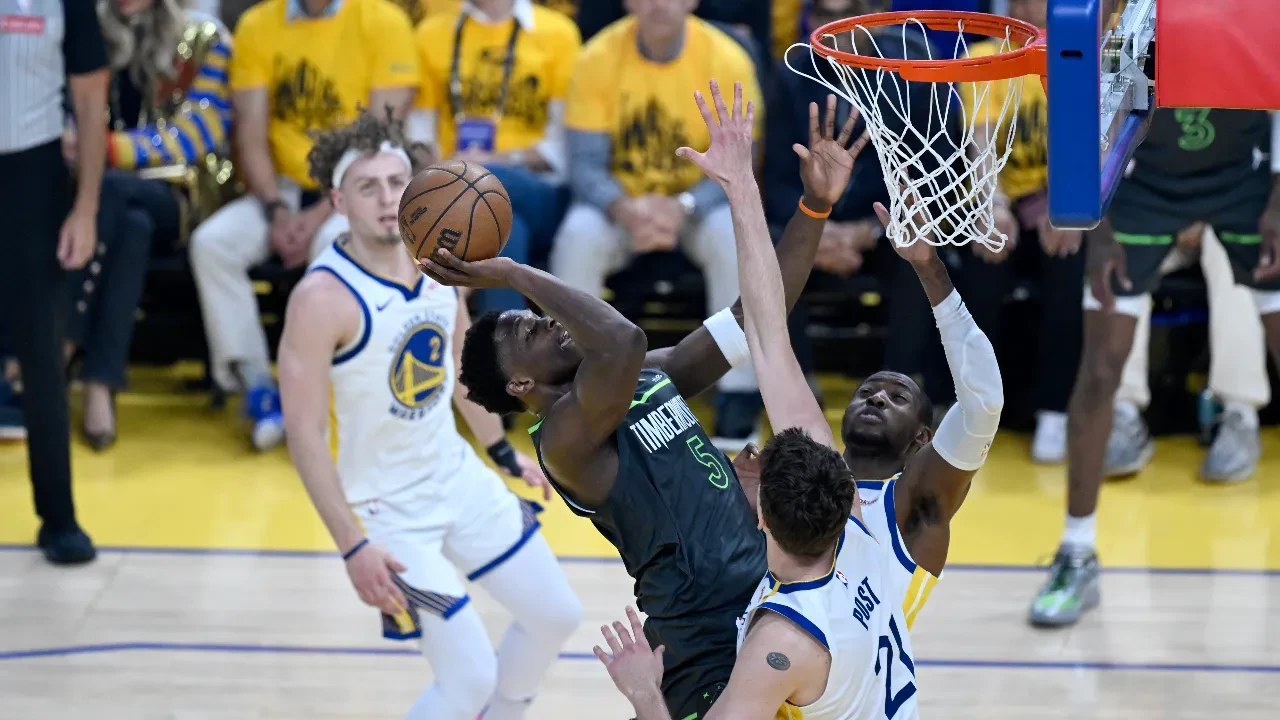 /spor/currysiz-golden-state-direnemedi-minessota-seride-one-gecti-3218692