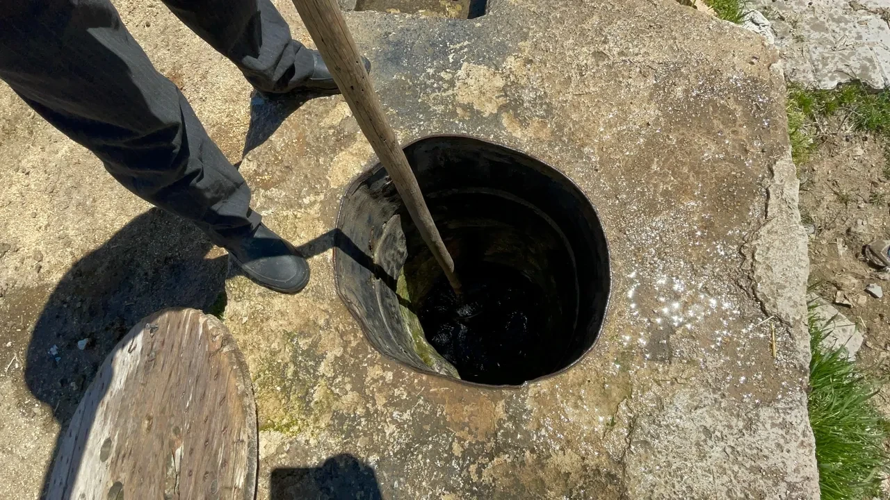 Görenler mancınığa benzetiyor, köylü 100 yıldır su ihtiyacını böyle karşılıyor