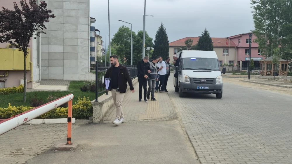 Sahte polis vurgununda 5 tutuklama