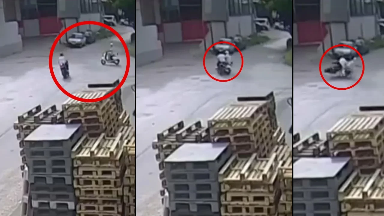 İki motosikletlinin çarpıştığı ilginç kaza kamerada 