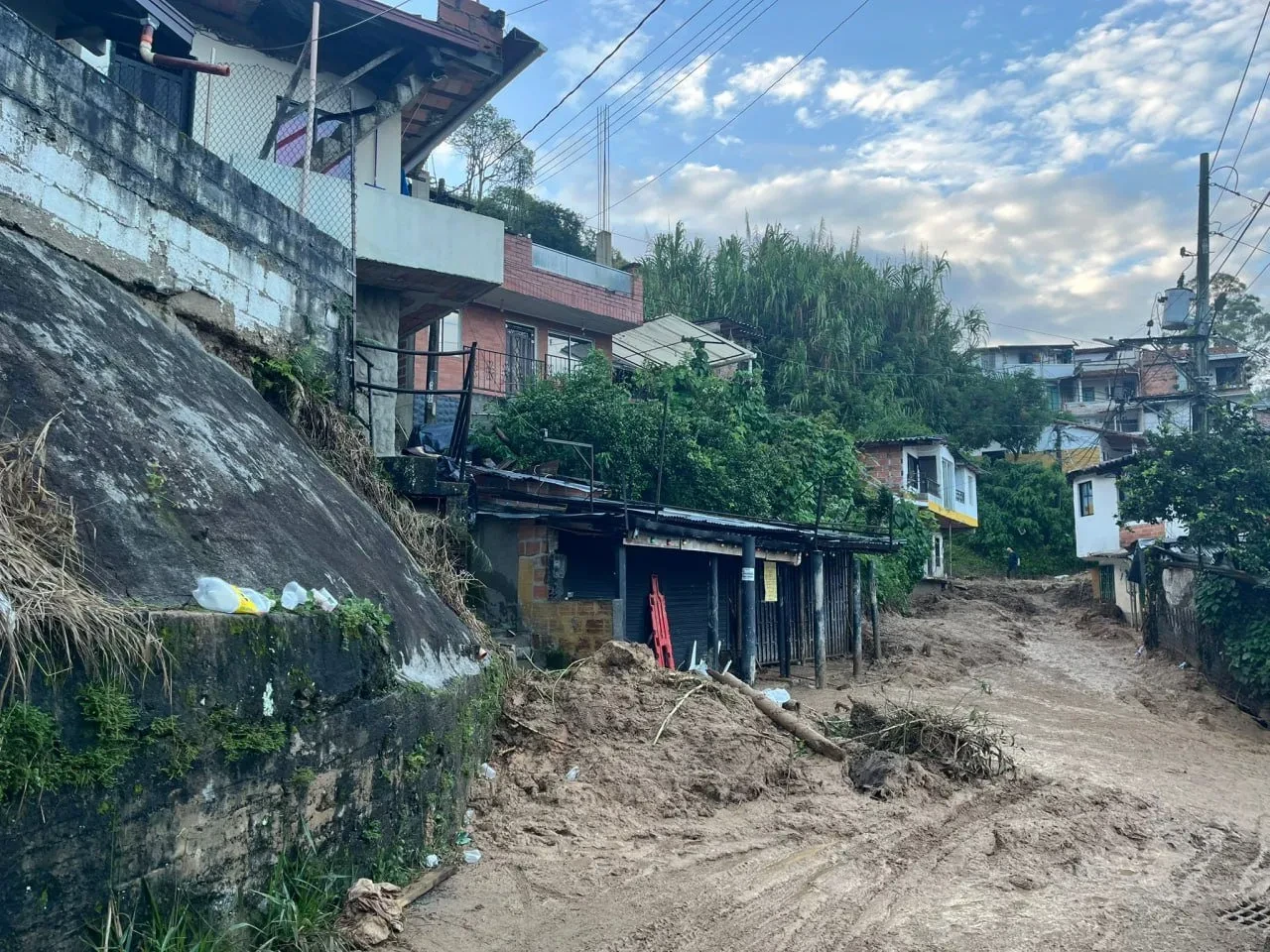 Kolombiya'da sel ve heyelan felaketi! Can kayıpları var