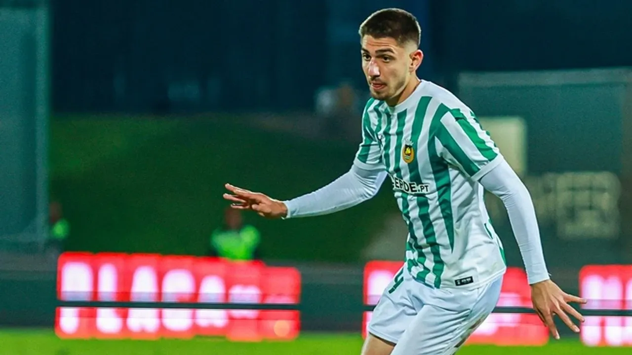Portekiz'de Demir Ege şov: 3-0'dan 3-3'e gelen maça damga vurdu!