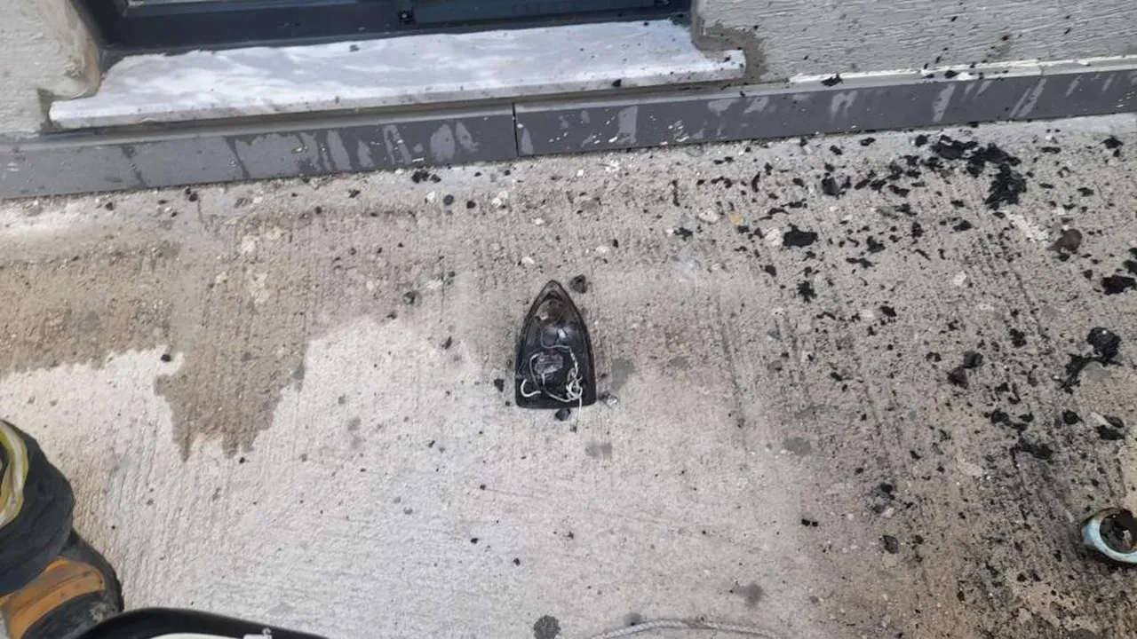 Prizde unutulan ütü yangın çıkardı! Faciadan dönüldü