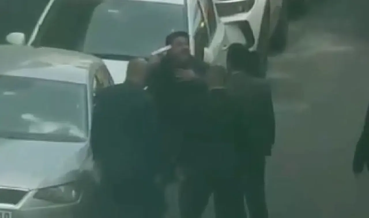 Şişli'de holding önünde silahla ateş eden adam öldü 4 şüpheli tutuklandı