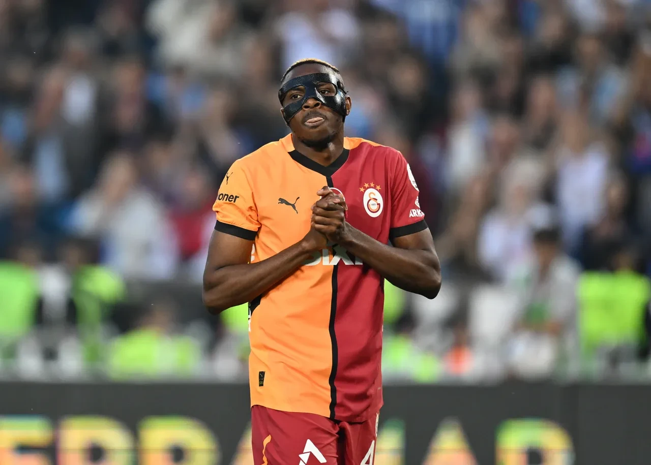 Victor Osimhen Galatasaray'a veda ediyor! Fabrizio Romano ayrılığı duyurdu
