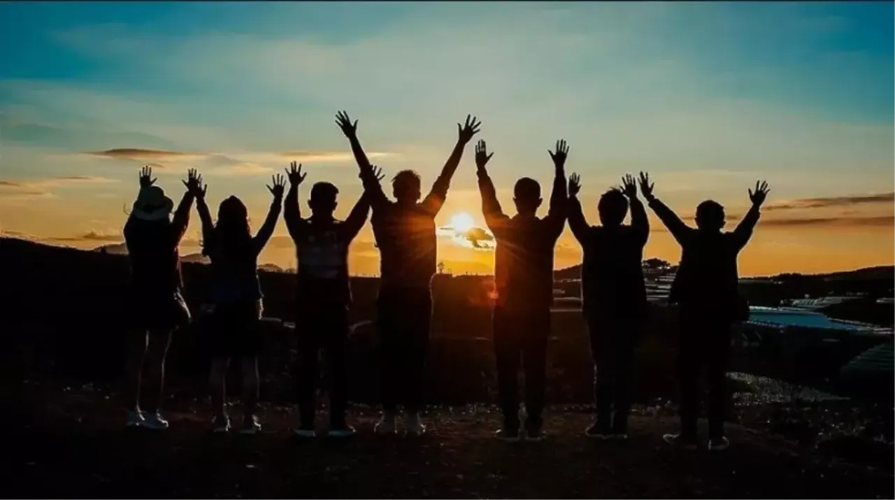 Y Kuşağı Hangi Yıllar Arası Doğmuştur? Y Kuşağı Nedir, Kimlere Denir ve Özellikleri Neler?