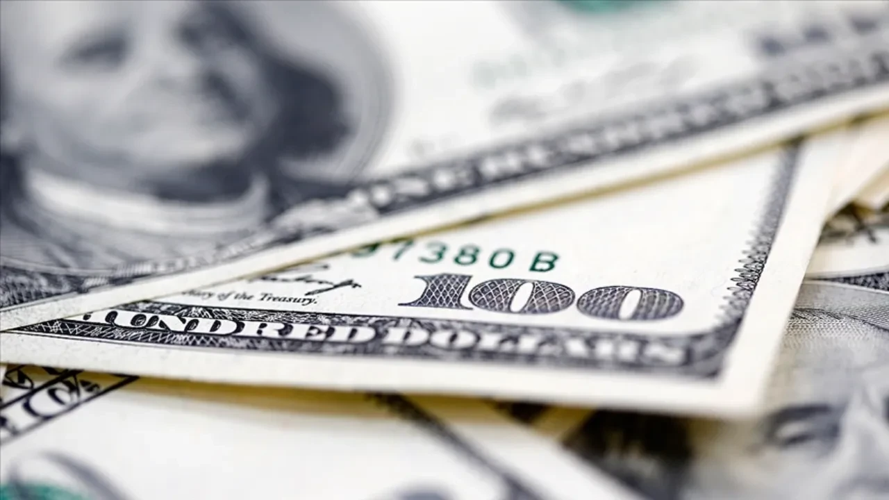 Yatırımcı dolardan kaçıyor. 26 yıl sonra bir ilk!