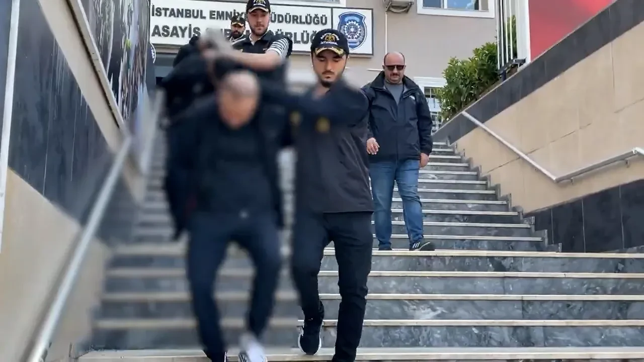 Dolandırıcı şebekelerine ağır darbe! 402 vatandaşı dolandırıp servet yapmışlar: Mal varlıkları dudak uçuklattı 