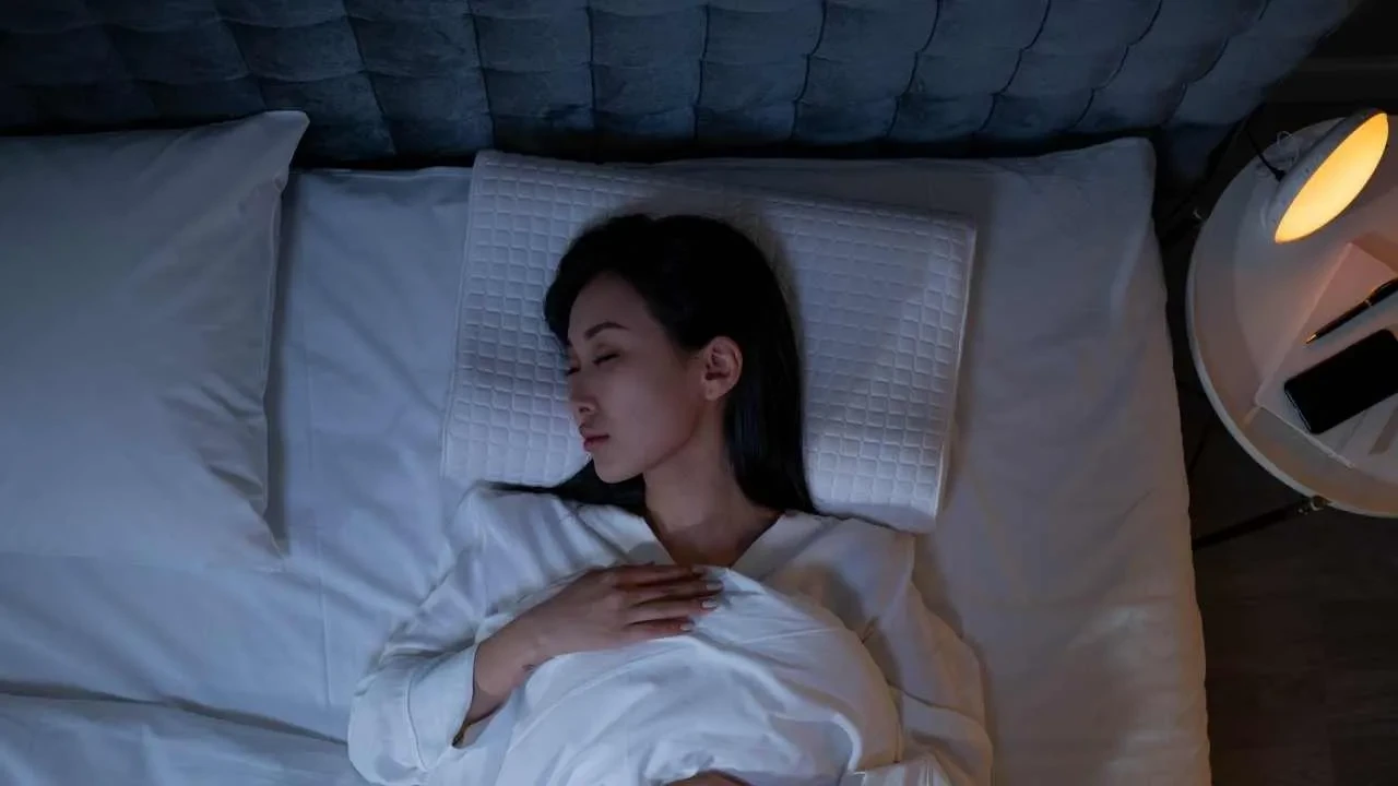 4 saat uyku yetiyor! Az uyuyup dinç kalan insanların sırrı çözüldü