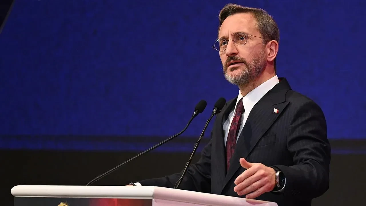 Açıklamalar art arda geliyor! PKK'nın fesih kararı sonrası Fahrettin Altun'dan ilk yorum