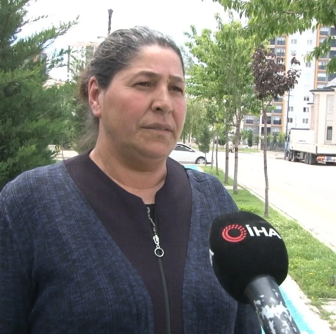 Akran zorbalığı bitmiyor! Tuzak kurup parkta bir saat boyunca dövdüler!