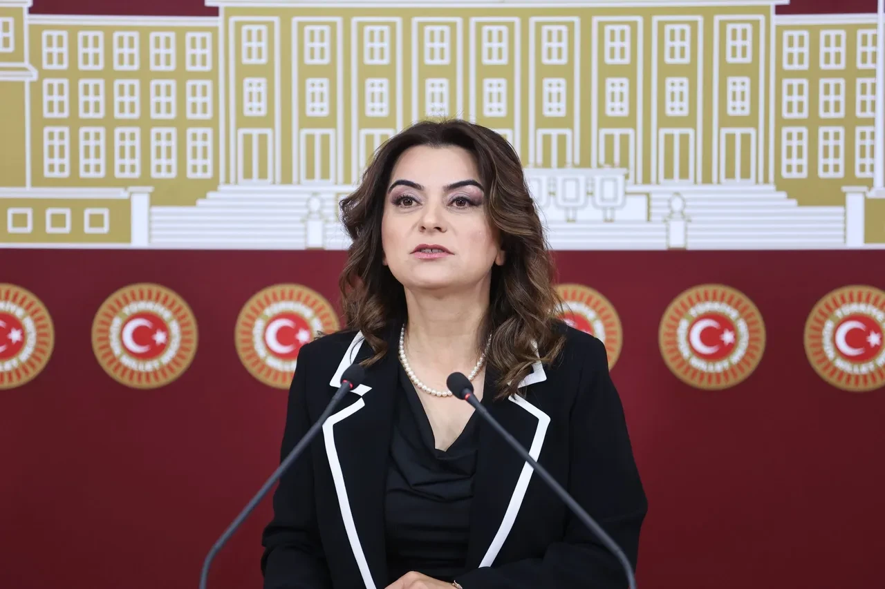 DEM Parti MYK olağanüstü toplandı! PKK'nın fesih kararına ilk açıklama