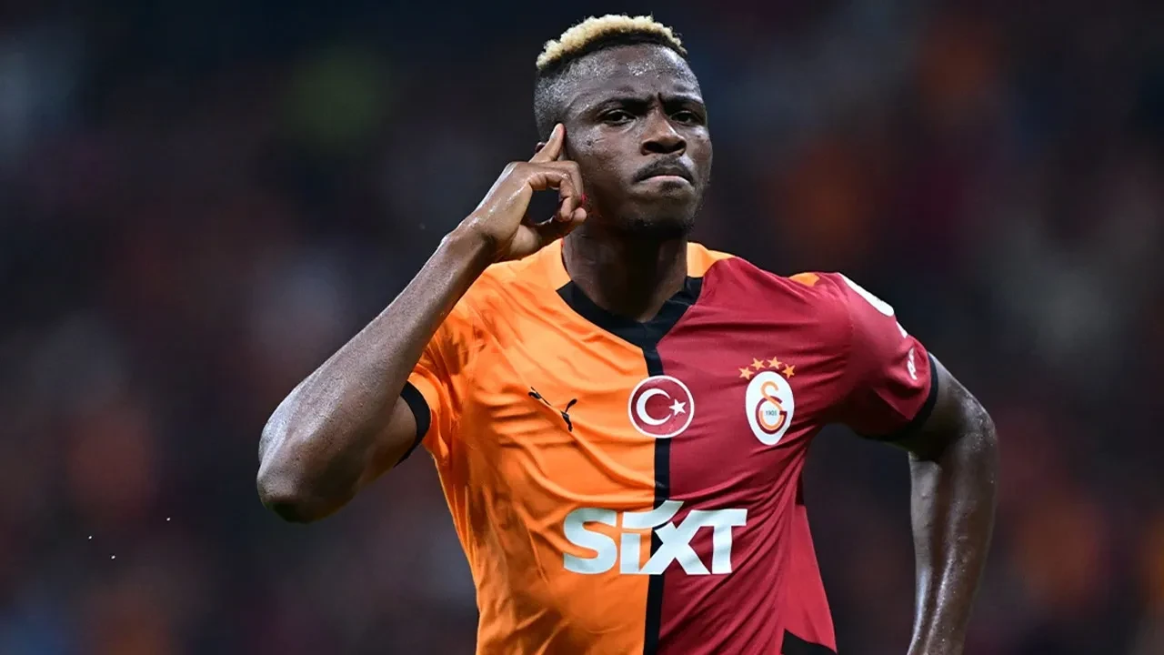 Galatasaray taraftarından gece yarısı Osimhen operasyonu! Sosyal medya yıkıldı