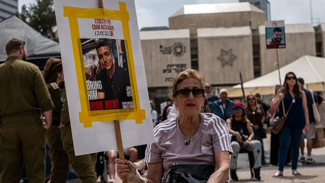 Hamas ABD-İsrail vatandaşı esiri serbest bıraktı 