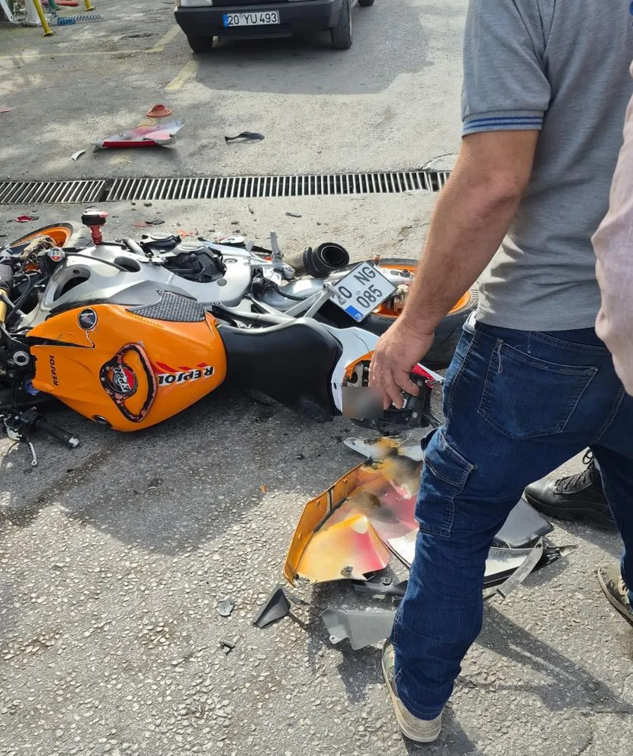 İş adamının acı ölümü! Metrelerce savrulduğu anlar kamerada