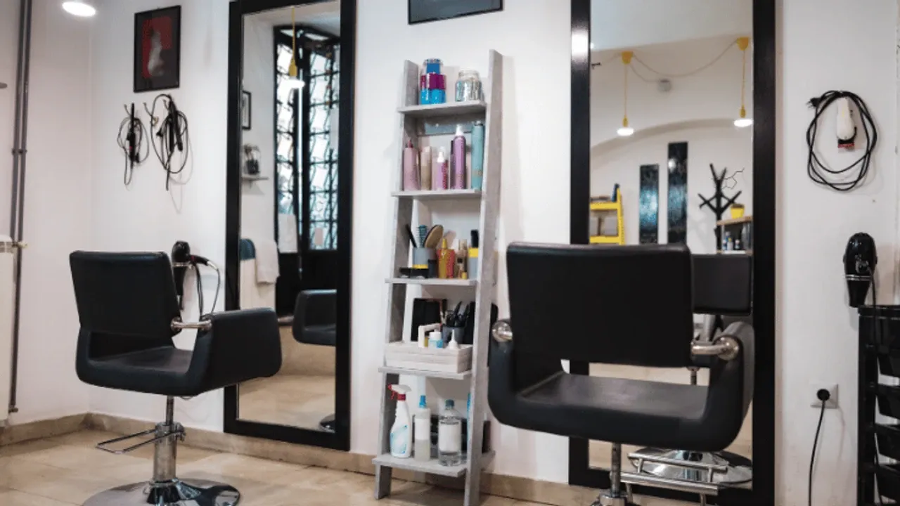 Kadınlar kuaförde zehirlendi! Sebebi kısa sürede ortaya çıktı