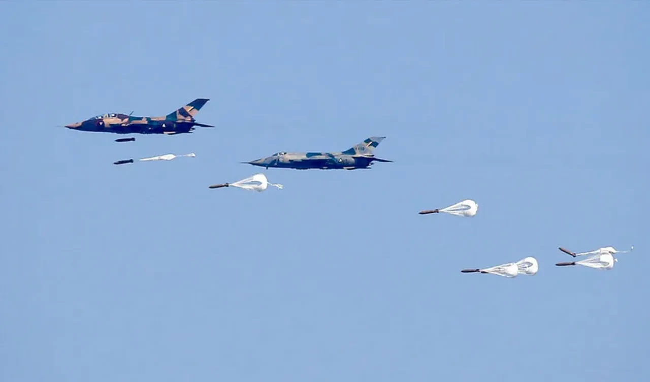 Myanmar ordusu sivillere bomba yağdırdı! Çok sayıda ölü ve yaralı var