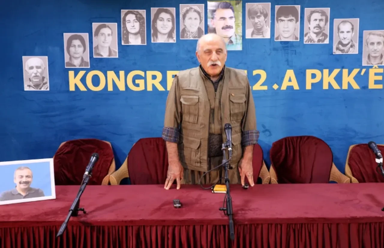 PKK'nın fesih kararı sonrası Hulusi Akar'dan ilk açıklama! 'Ciddi şekilde zaman kazanacağız'