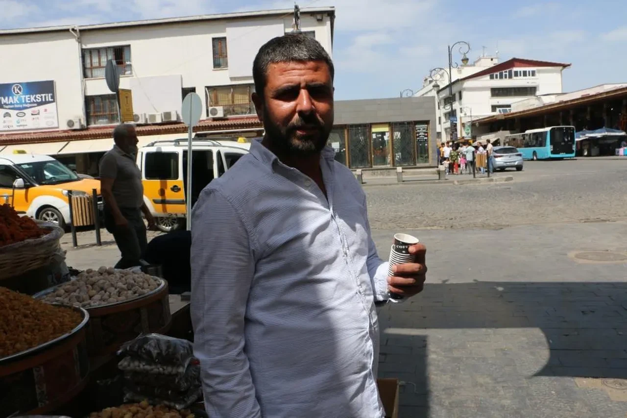 PKK'nın fesih kararından vatandaş memnun! 'Artık herkes güllük, gülistanlık yaşasın'