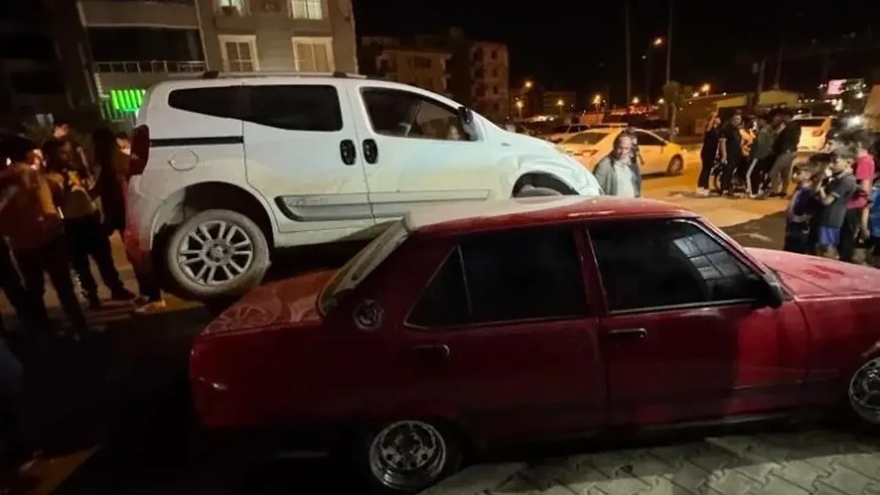 Satmak için kaporasını aldığı otomobilinin üzerine hafif ticari araç çıktı