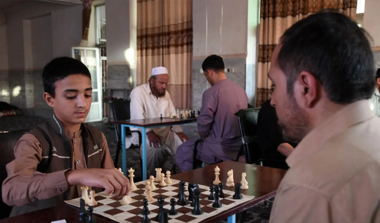 Taliban’dan bir garip yasak: 'Kumarın kaynağı'