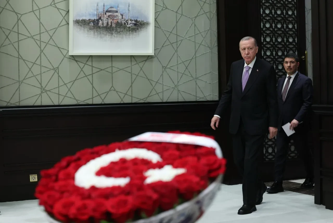 Cumhurbaşkanı Erdoğan'dan PKK'nın fesih kararı sonrası ilk açıklama: 'Kritik eşik aşıldı'