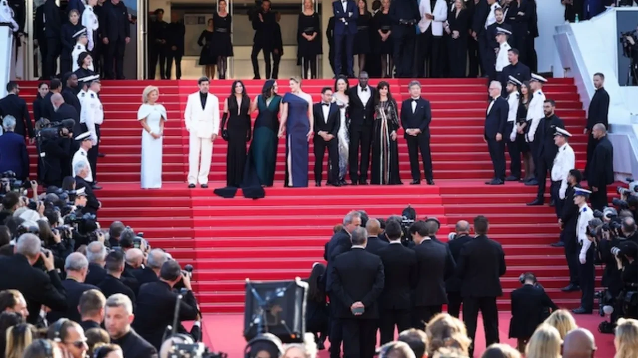Cannes Film Festivali'nde kıyafet yasağı geldi! Kurallara uymayan içeri giremeyecek 