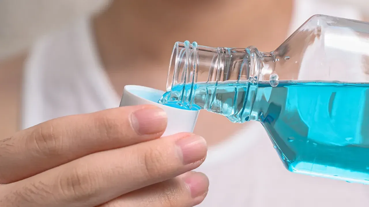 Diş fırçaladıktan sonra asla yapmamanız gerekiyor macunun bütün etkisini yok ediyor