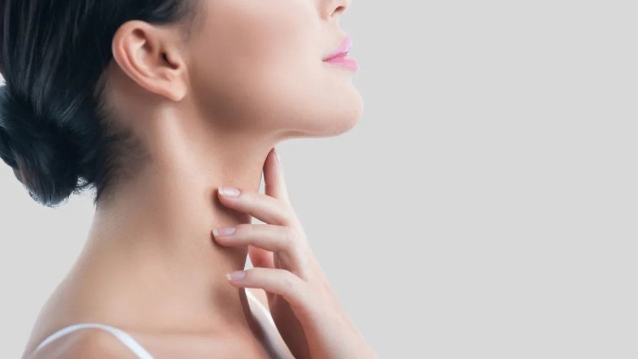 Estetik yok ameliyat yok! Günde 5 dakikada çene hattı belirginleşiyor gıdınız yok oluyor