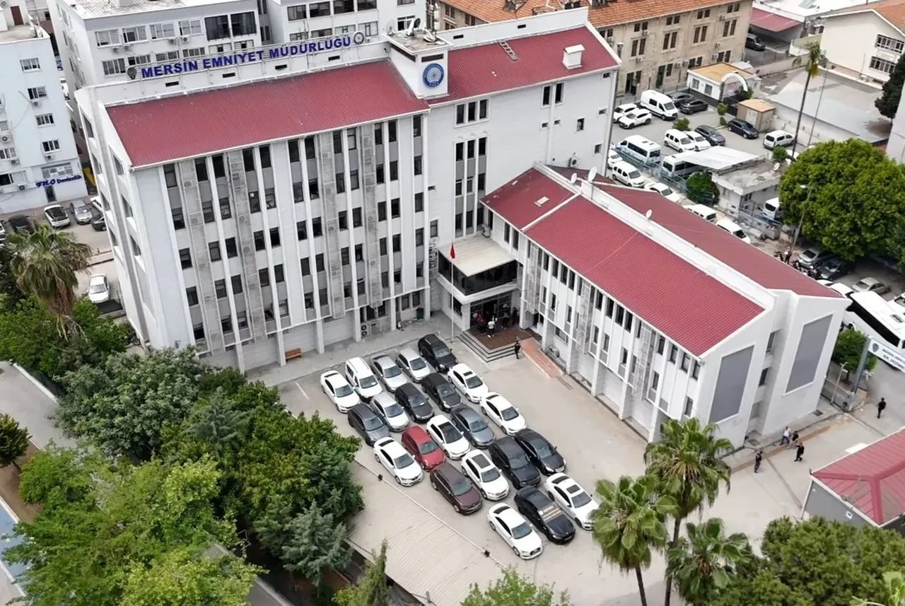 Tam 50 milyonluk 'change' operasyonu: Ağır hasarlı araçları böyle satmışlar 