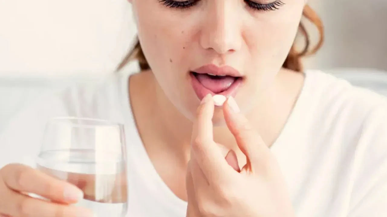 Aspirin Adet Söktürür mü, İyi Gelir mi? Aspirin Adet Söktürücü Olarak Kullanılır mı?