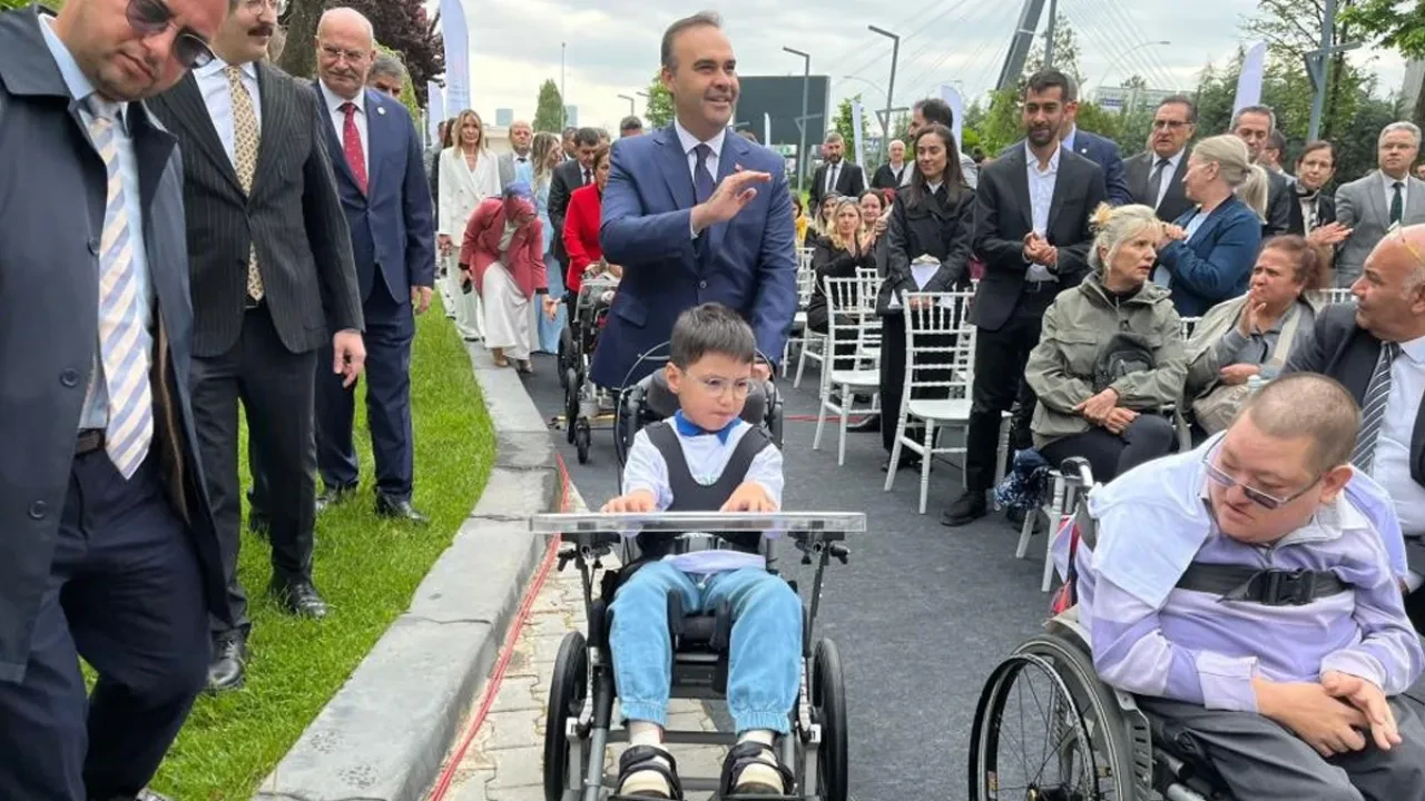 Bakan Kacır açıkladı: 643 milyon TL'lik yatırımı harekete geçirdik