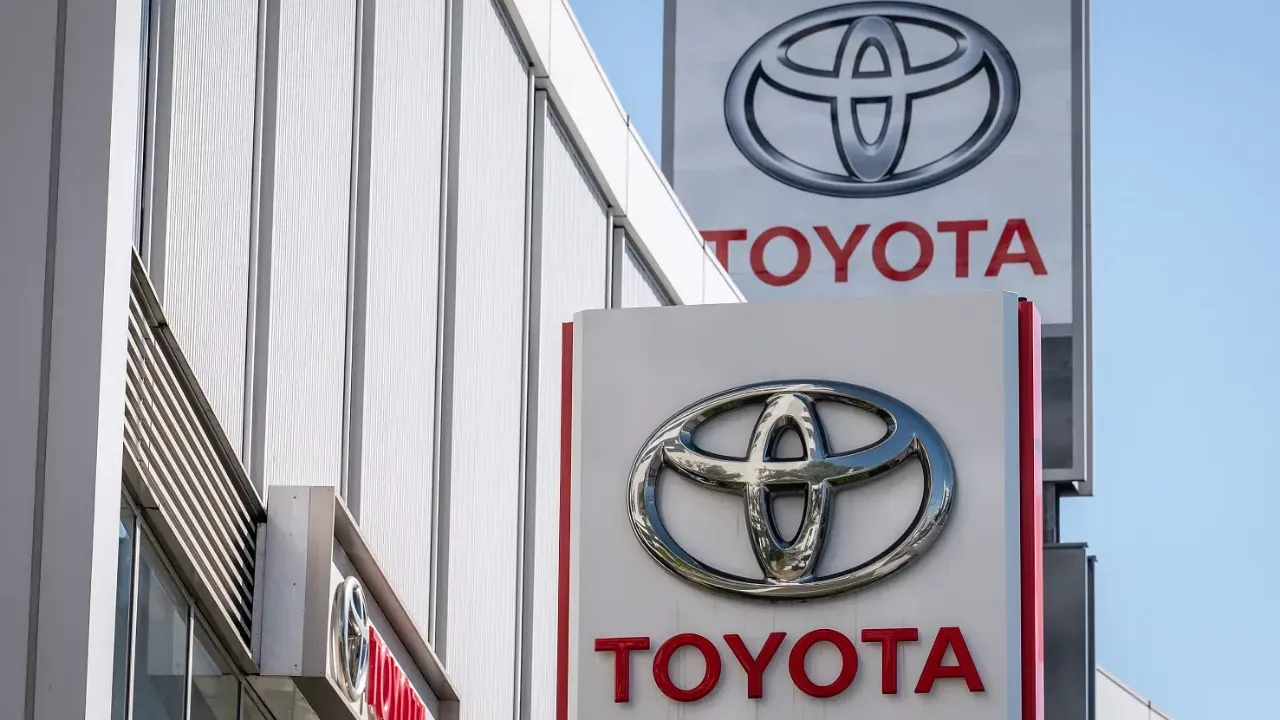 Dikiş makinesinden otomobile Toyota'nın logosundaki gizli mesaj