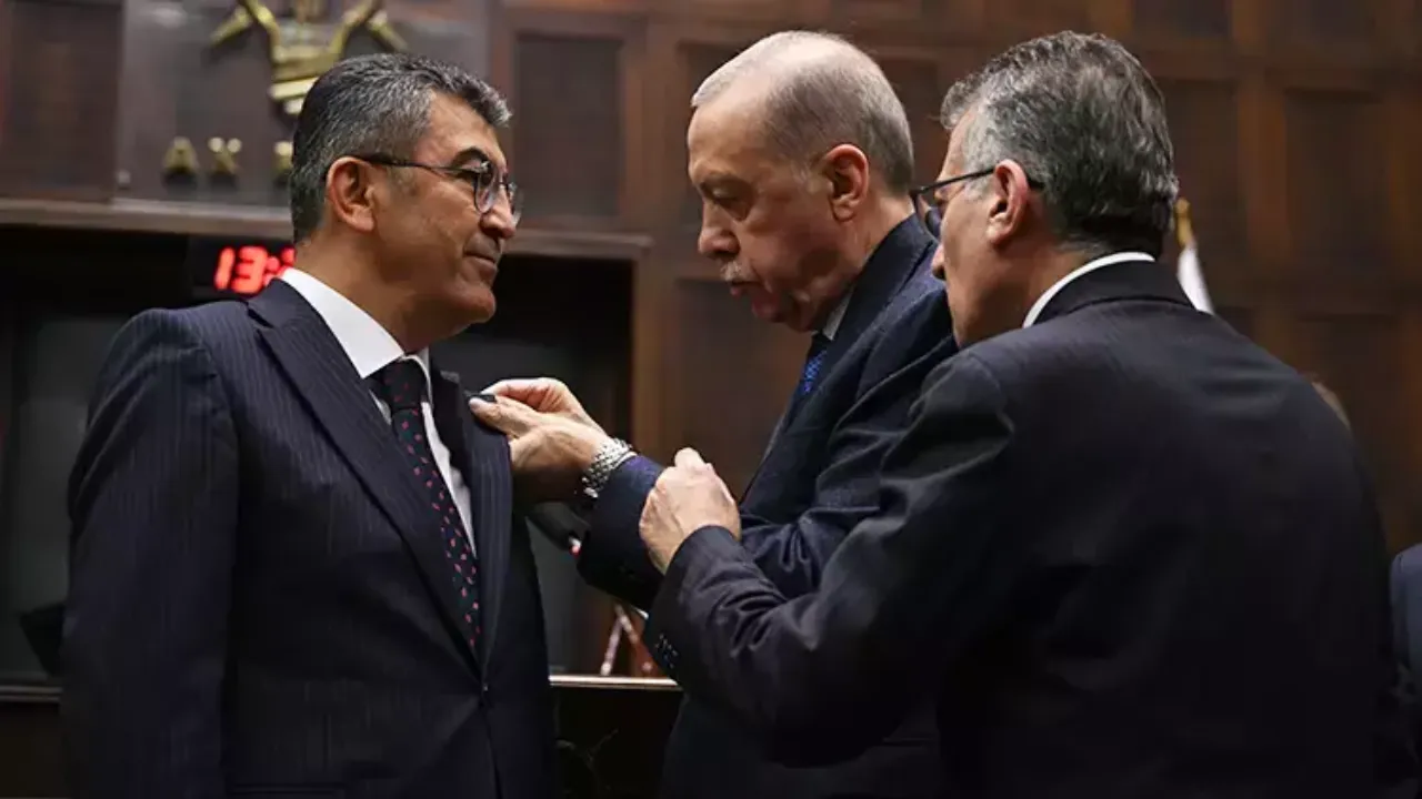 Erdoğan rozetini takmıştı! Hasan Ekici ile gündem olan diyaloğa DMM'den açıklama geldi
