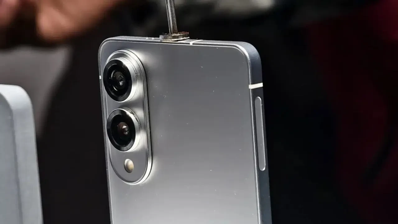 İncelikte sınır tanımayan Samsung Galaxy S25 Edge Seul'de sergilenmeye başladı