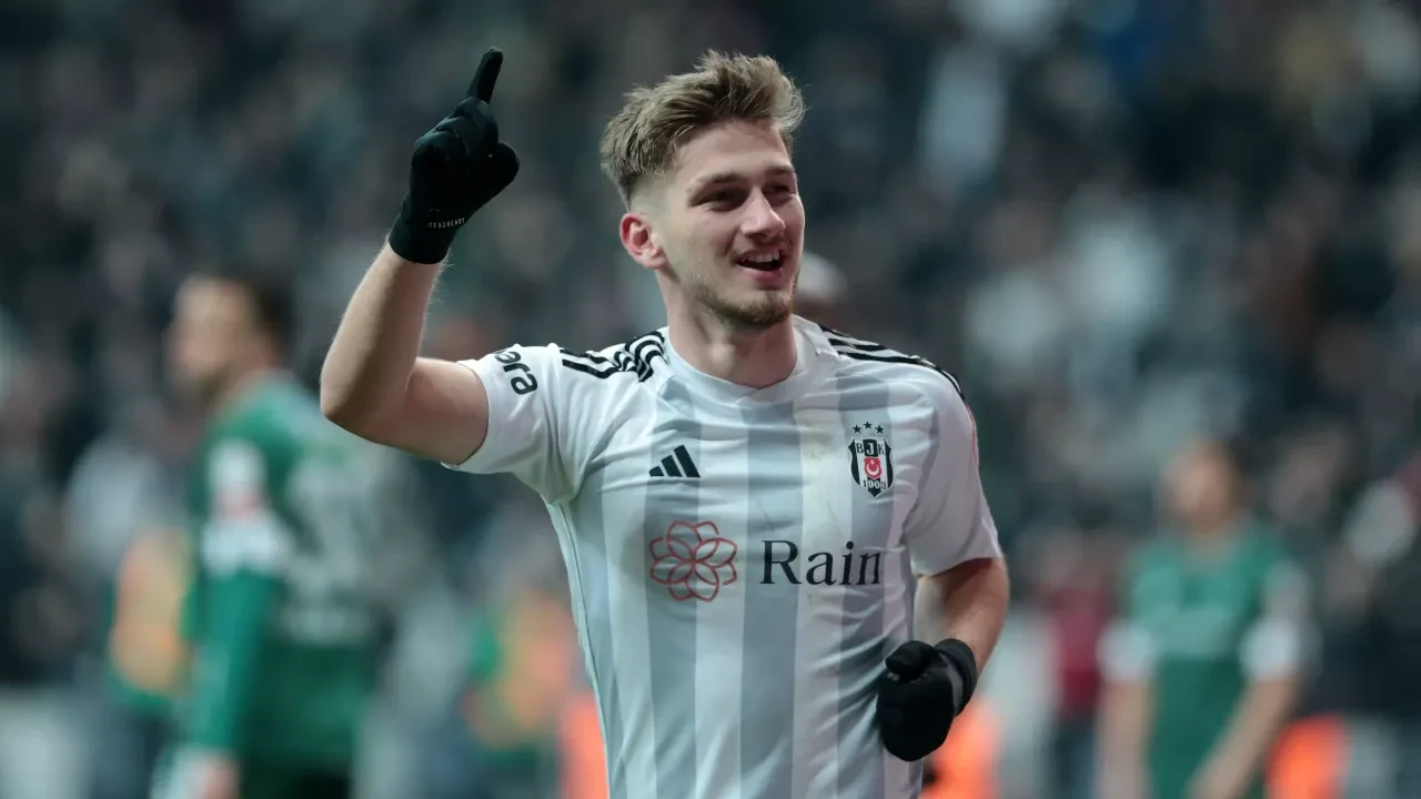 Semih Kılıçsoy için Beşiktaş'ta kritik karar verildi! 