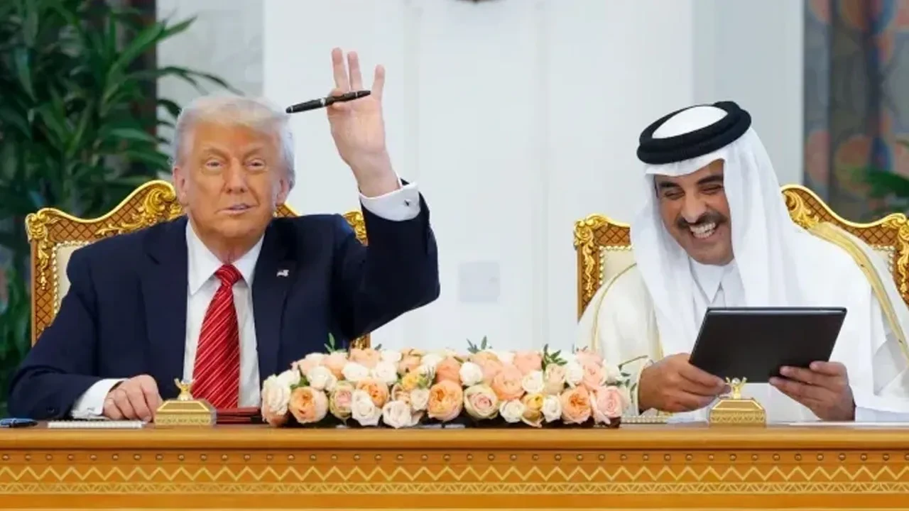 Trump ve Şeyh Temim imzaladı! Katar, ABD'den 200 milyar dolarlık Boeing aldı