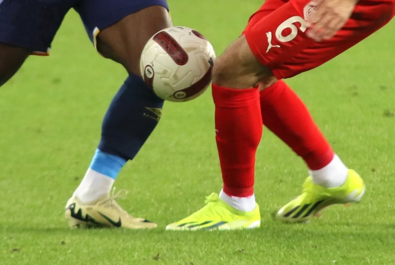 Türk Futbolunun ekonomik çöküşü: Süper Lig’den Amatör Lig’e düşüş ve yeniden doğuş hikayeleri