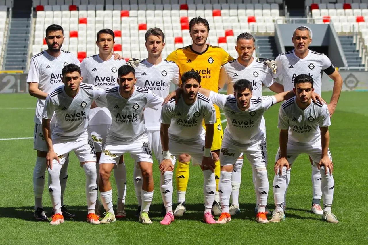 Türk Futbolunun ekonomik çöküşü: Süper Lig’den Amatör Lig’e düşüş ve yeniden doğuş hikayeleri