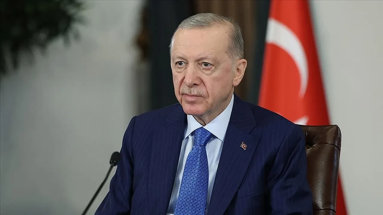 Yunan basınından Erdoğan'a övgü: Barış masasını kurabilecek nadir liderlerden biri