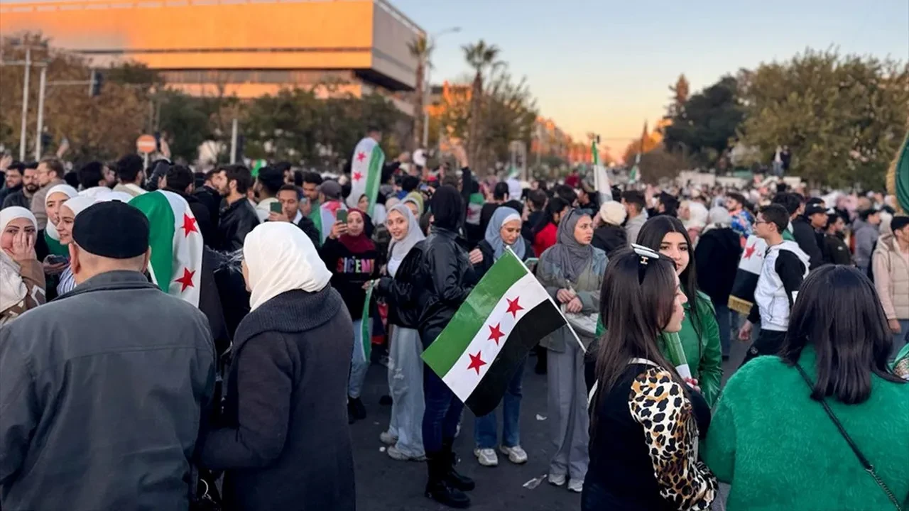 ABD'nin ardından Suriye'ye bir iyi haber de AB'den: Yaptırımlar gevşeyecek