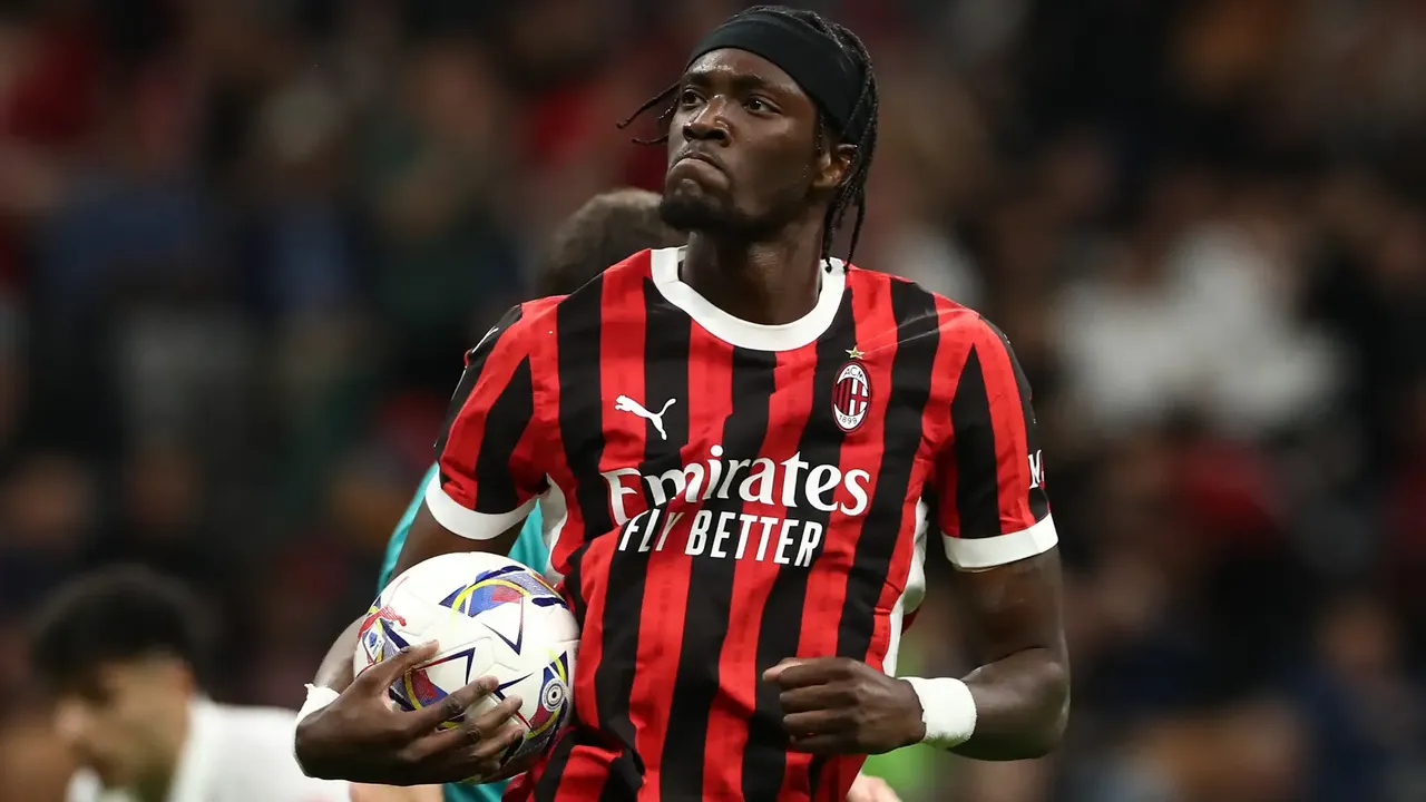 Fenerbahçe transfer listesindeki oyuncu takımından ayrılıyor! Yıldız oyuncu sosyal medya hesabından duyurdu