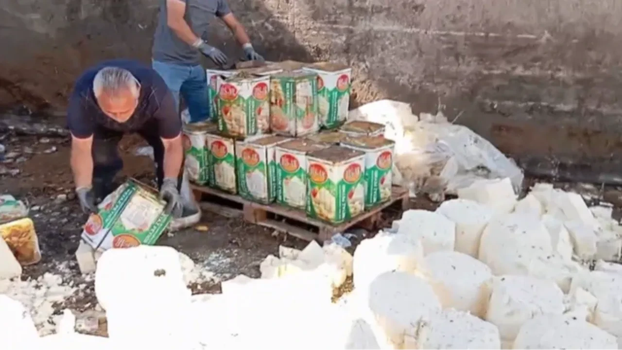 Gıda teröristlerinin son durağı İzmir! Mide bulandıran görüntüler 