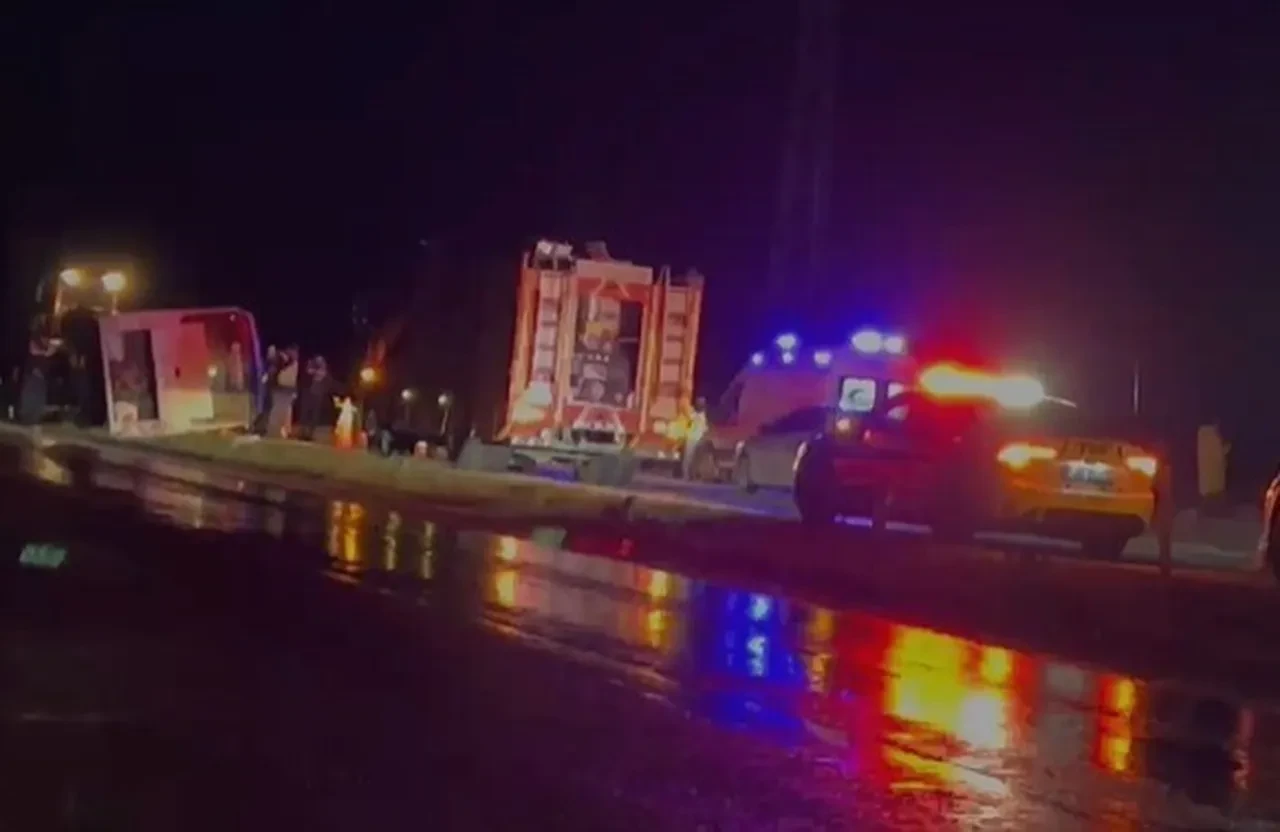 Kahramanmaraş'ta korkunç kaza! Kontrolden çıkan minibüs devrildi: Ölü ve yaralılar var