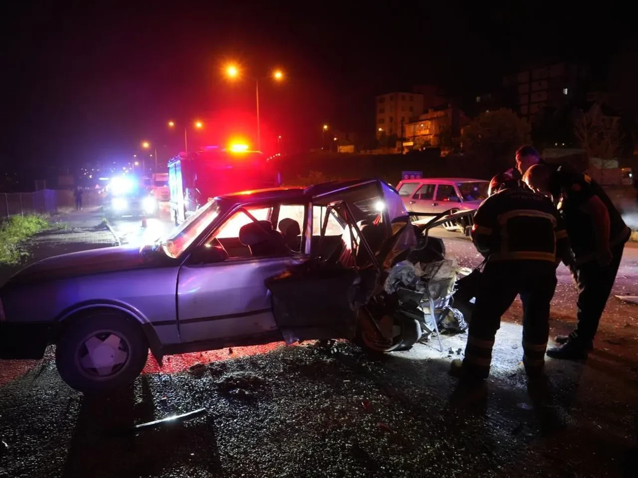 Kastamonu'da can pazarı! Kırmızı ışıkta bekleyen araçlara çarptı: 9 yaralı